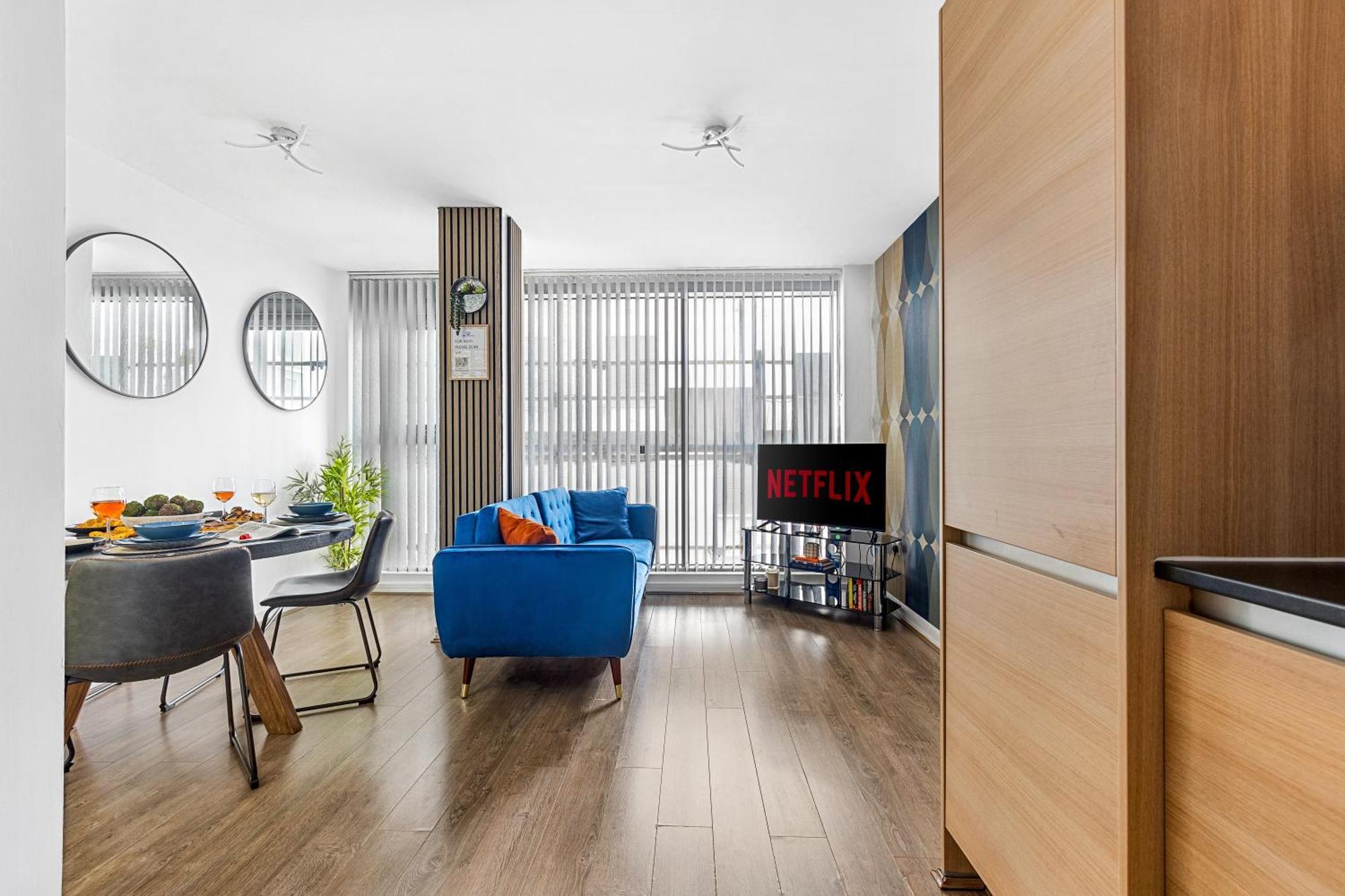 Bullring Lux Suite, New Street Free Netflix - Free Secure Parking- Sleeps 6 Бирмингам Екстериор снимка
