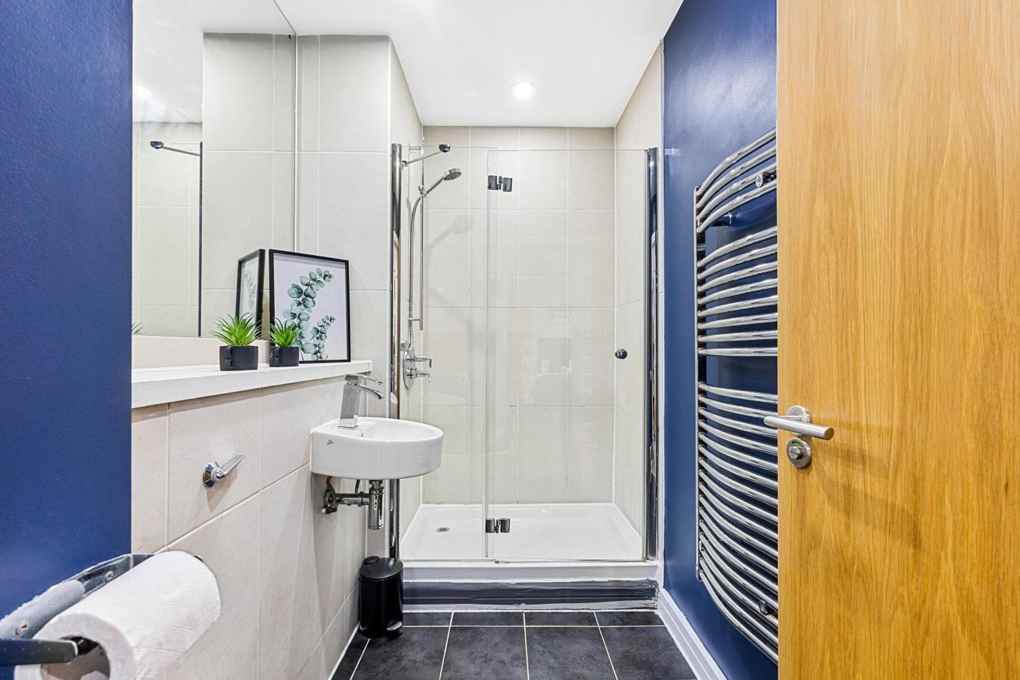 Bullring Lux Suite, New Street Free Netflix - Free Secure Parking- Sleeps 6 Бирмингам Екстериор снимка